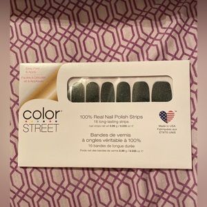 ColorStreet NailPolish Strips “Gaelic Greenery”